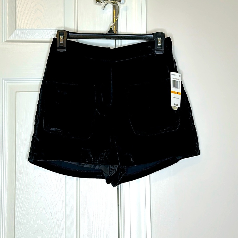 Blacker velvet GB shorts